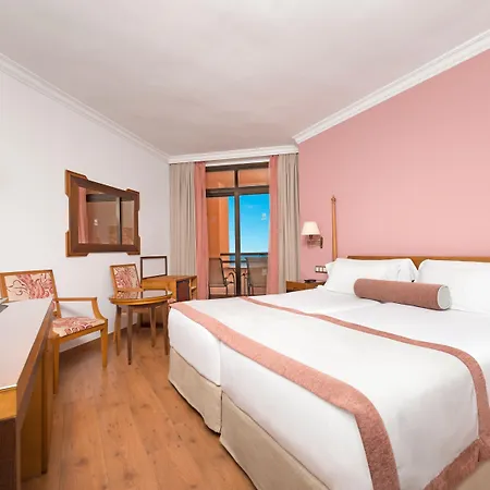 El Fuerte Отель Марбелья